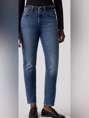 Levi’s 501 Original Fit Medium Blue Women's Straight Leg Jeans Size 29